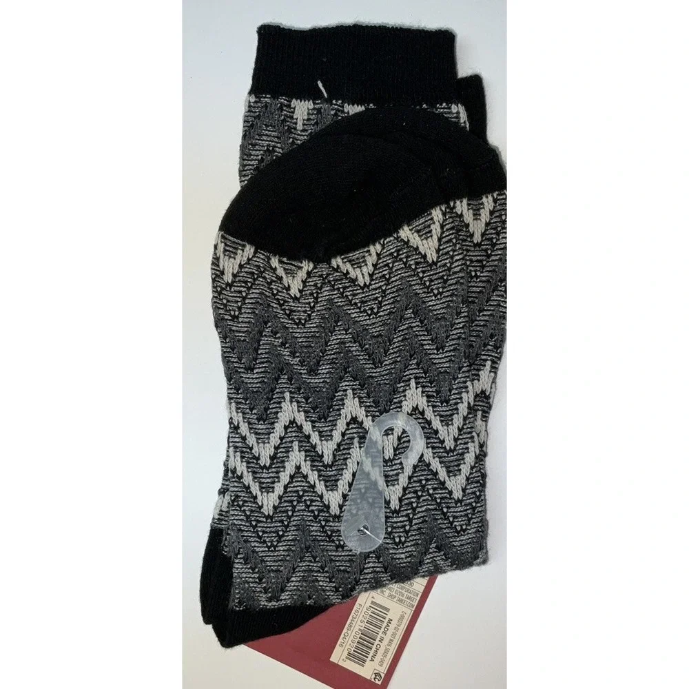 NWT 3 Pairs Merona Women Crew Boot Socks Various Patterns Black Gray Tan Sz 4-10